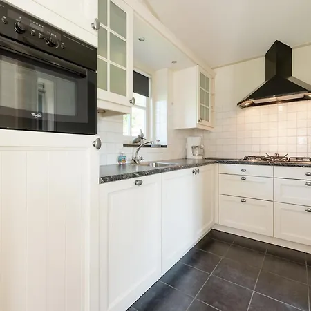 Near Lutjestrand Beach, Cleaning Included * Hippolytushoef