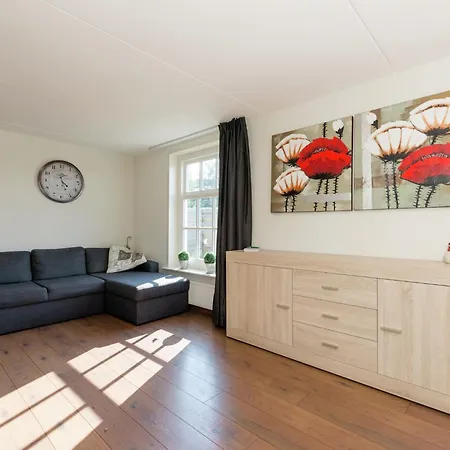 Holiday home Near Lutjestrand Beach, Cleaning Included *