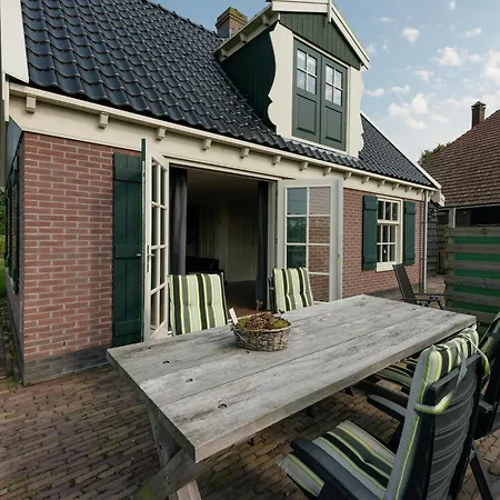 Near Lutjestrand Beach, Cleaning Included * Hippolytushoef